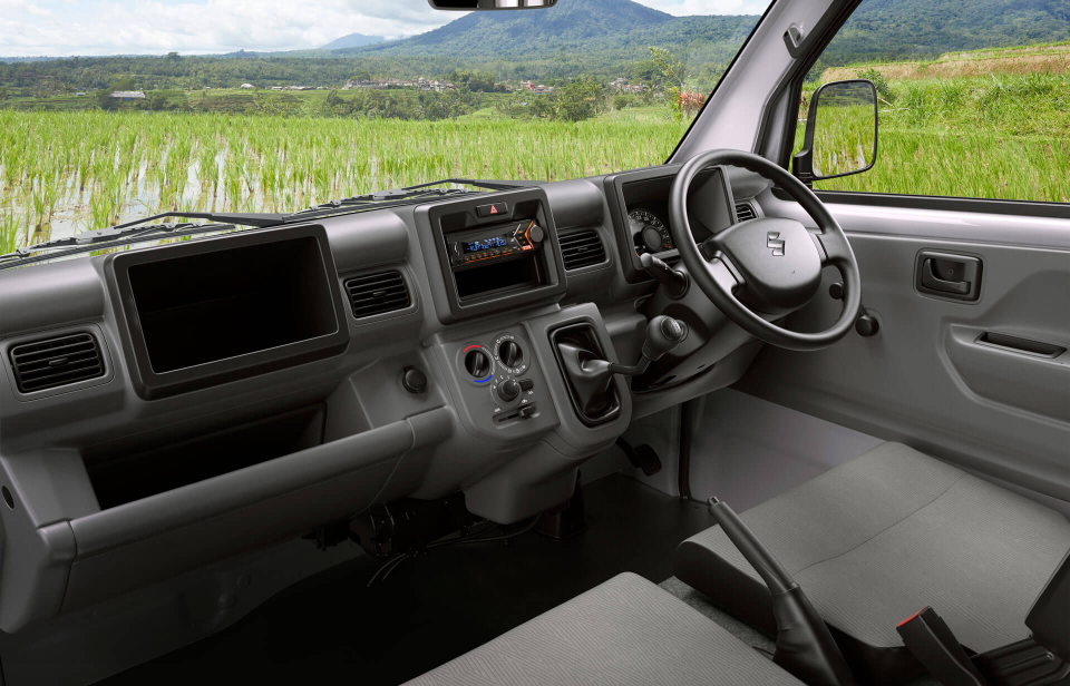 Suzuki Caribbean Carry: CABIN COMFORT